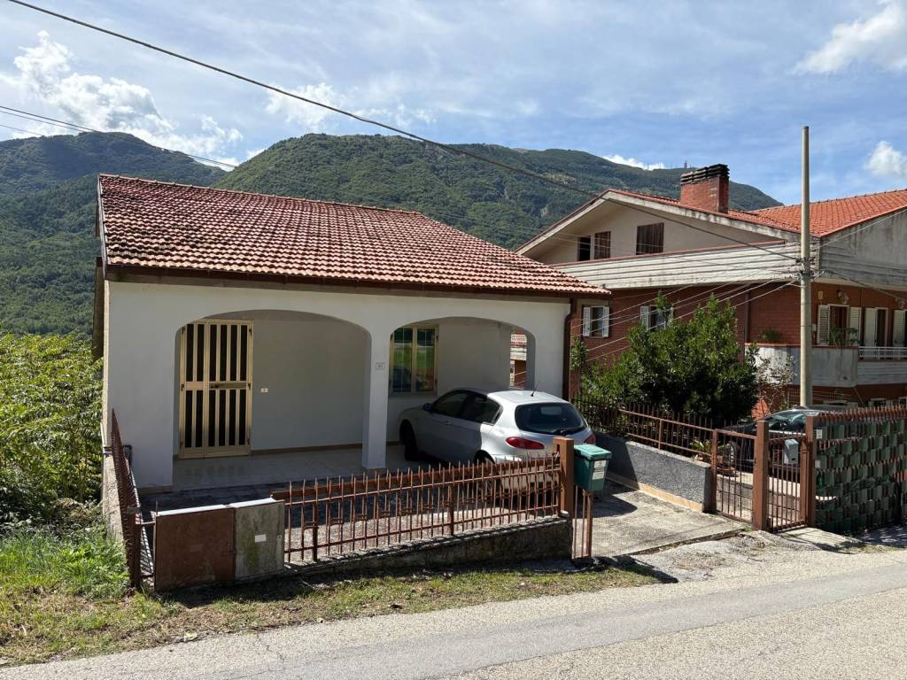 Villa a Castelpetroso in Via Coniglio - Foto 3