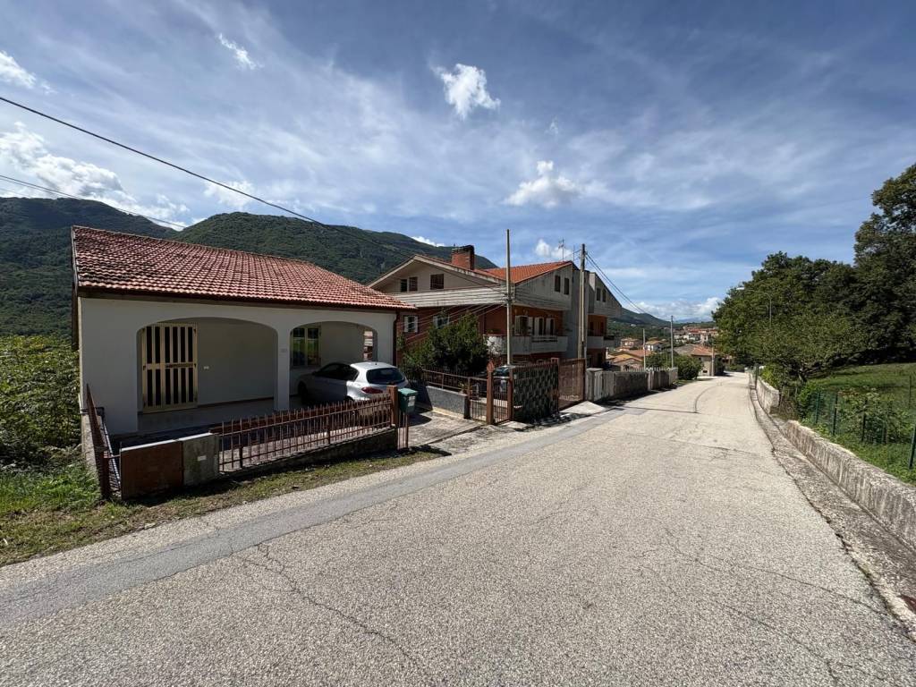 Villa a Castelpetroso in Via Coniglio - Foto 4