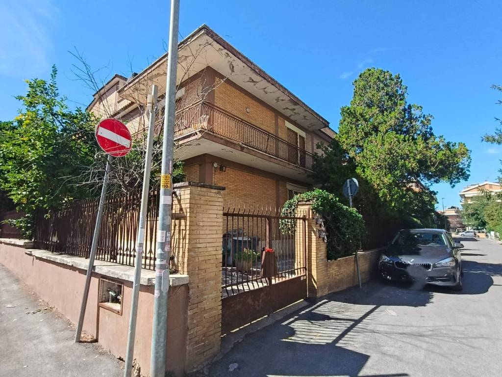 Appartamento a Ciampino in Via Antonio Locatelli - Foto 3
