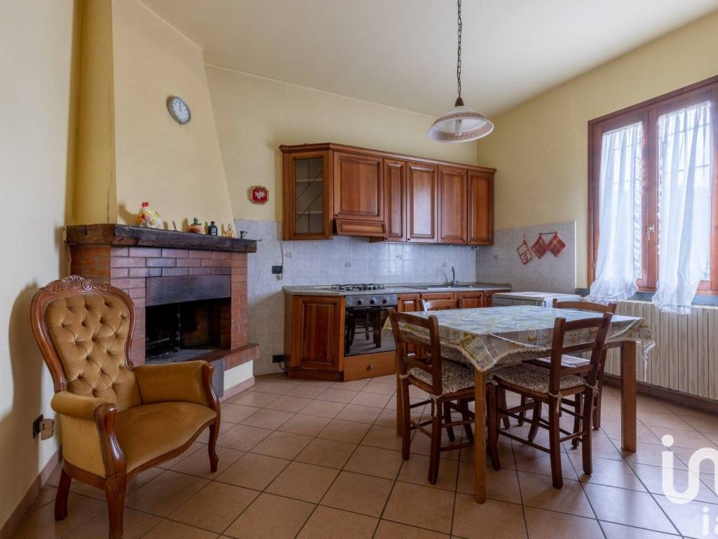 Villa a Pontedera in Via Di Montecastello - Foto 2