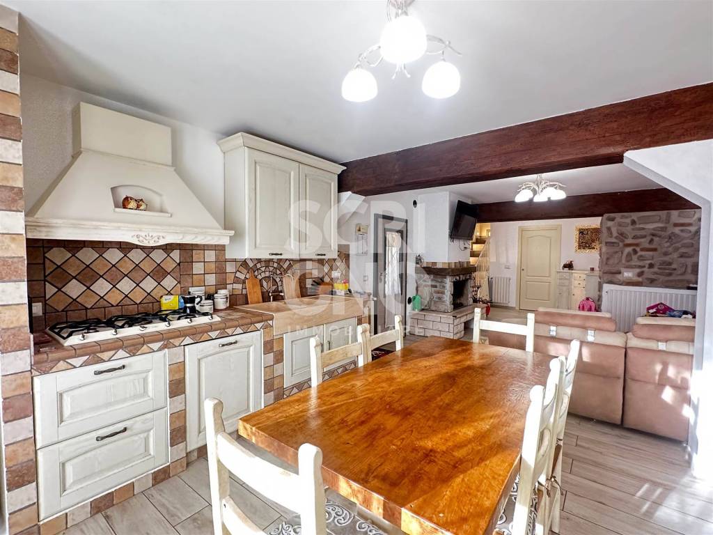 Appartamento a Vaiano in Via di Sofignano - Foto 5