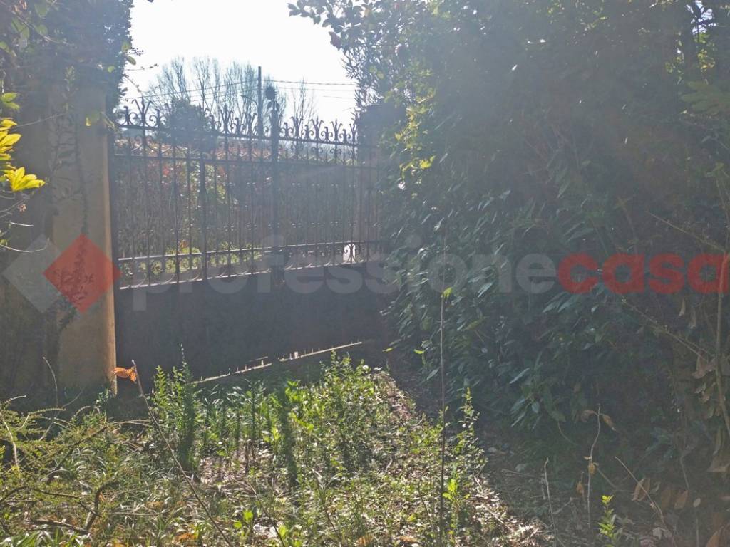 Casa indipendente a Agrate conturbia in via papa giovanni xxiii - Foto 3