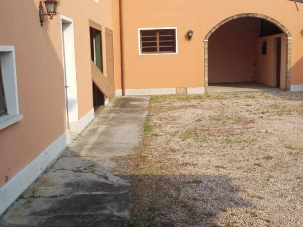 Villa a San pietro di morubio in Via Alcide De Gasperi, 18 - Foto 5