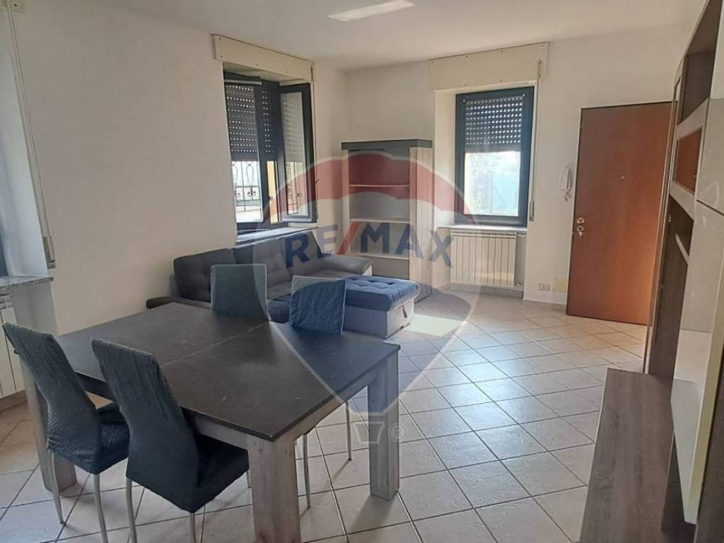 Appartamento a Vergiate in via torretta 2 - Foto 4