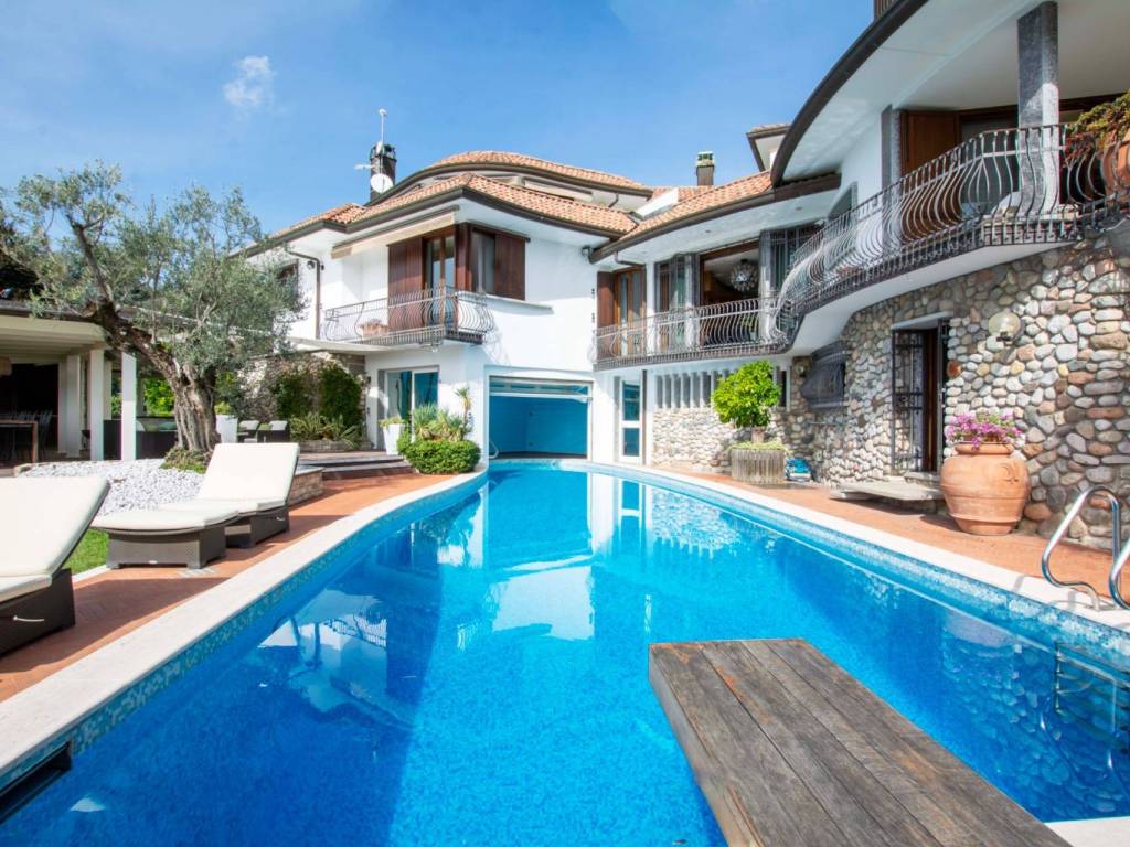 Villa a Besozzo in Via Monte Grappa, 5 - Foto 4