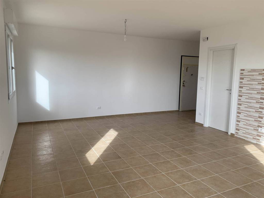 Appartamento a Camerino in viale seneca, 23 - Foto 2