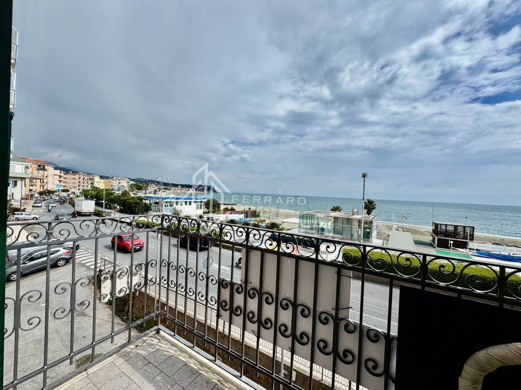 Appartamento a Albissola marina in Piazza San Benedetto - Foto 5
