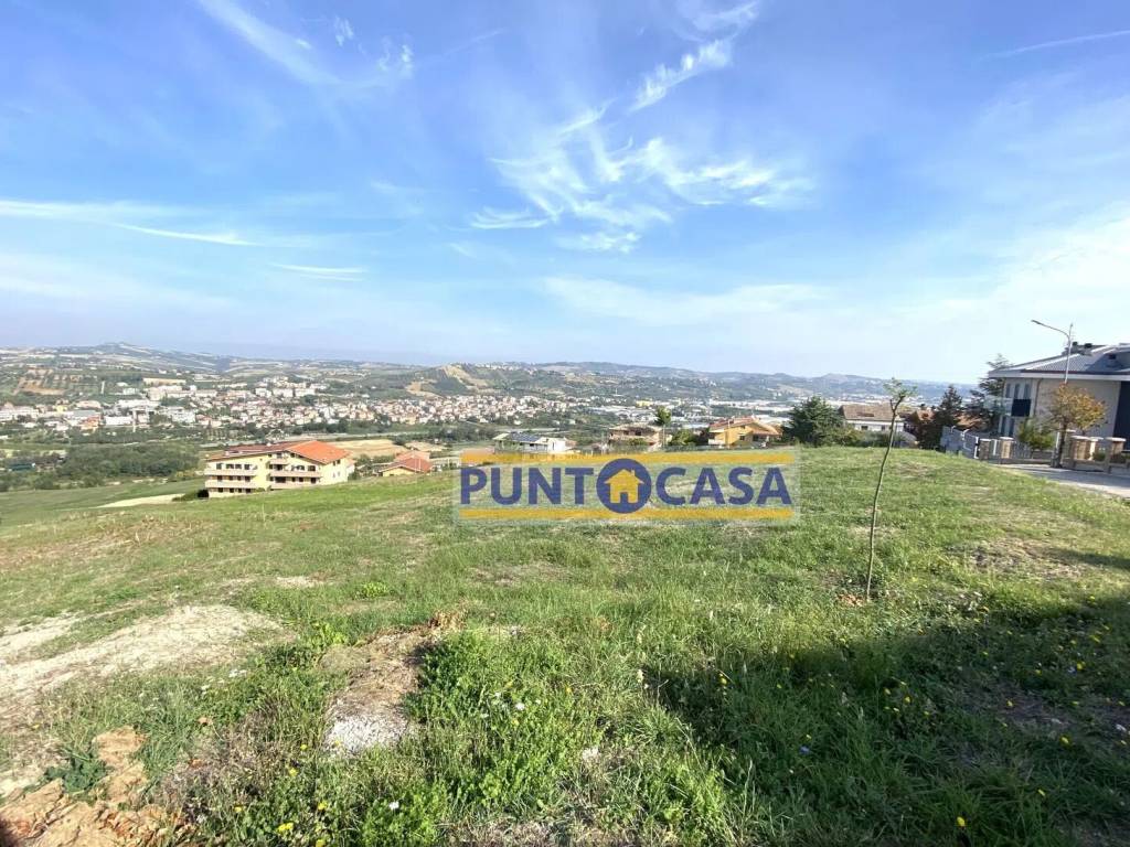 Terreno a Canzano in Contrada Sodere S.N.C. - Foto 3