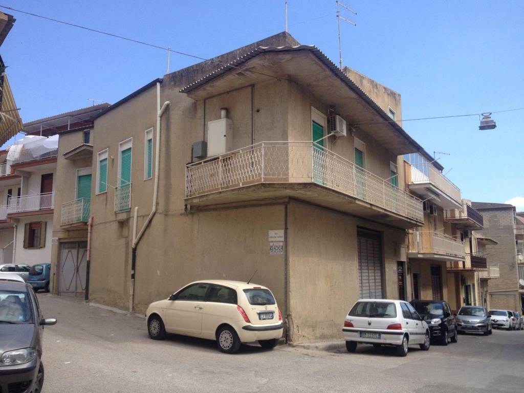 Casa indipendente a Canicattì in Giovanni Guareschi, 20 - Foto 3