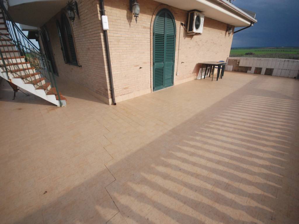 Villa a Lucera in Strada Vicinale Perazzo - Foto 3