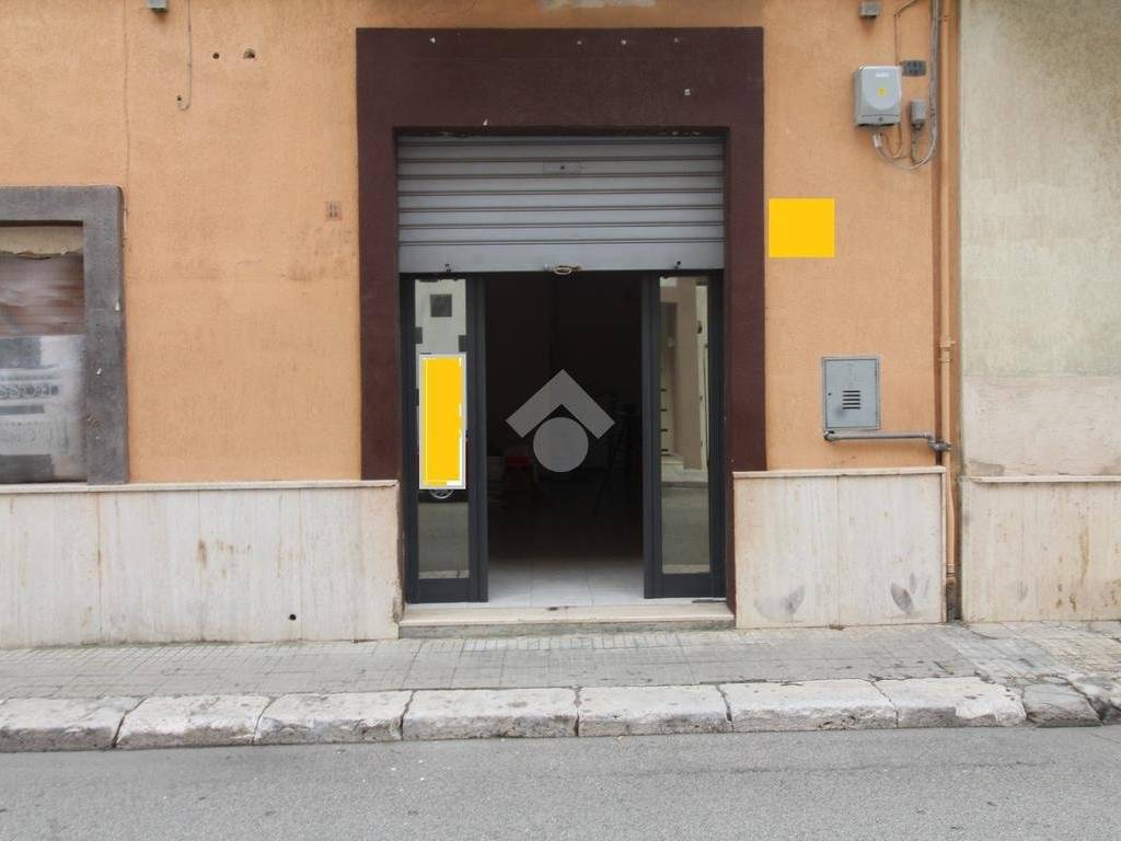 Box / garage a Brindisi in Via Adamello, 8 - Foto 3