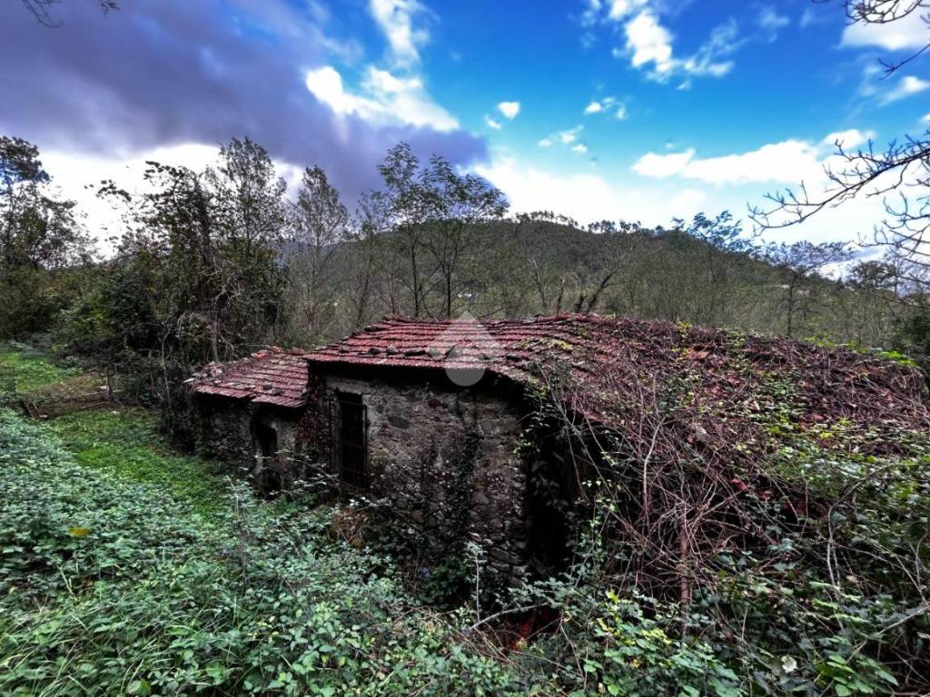 Appartamento a Beverino in Via Gambella, 1 - Foto 2