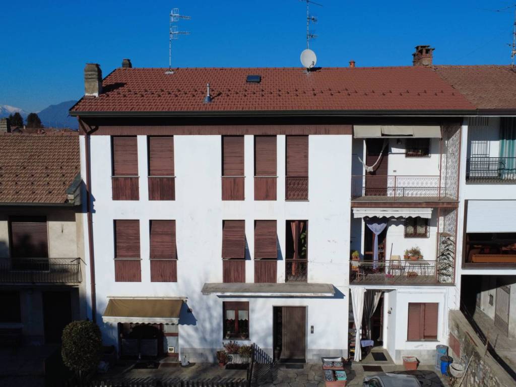 Appartamento a Travedona-monate in Via Carlo Colombo, 22 - Foto 3