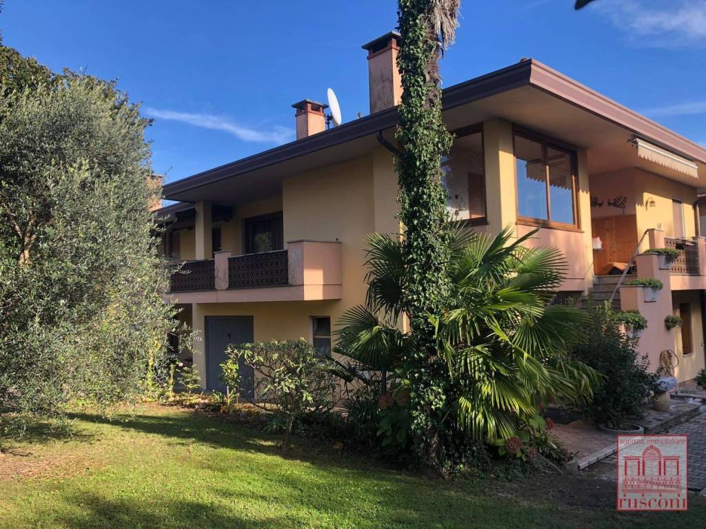 Villa a Fanna in Via Mioni, 14 - Foto 3