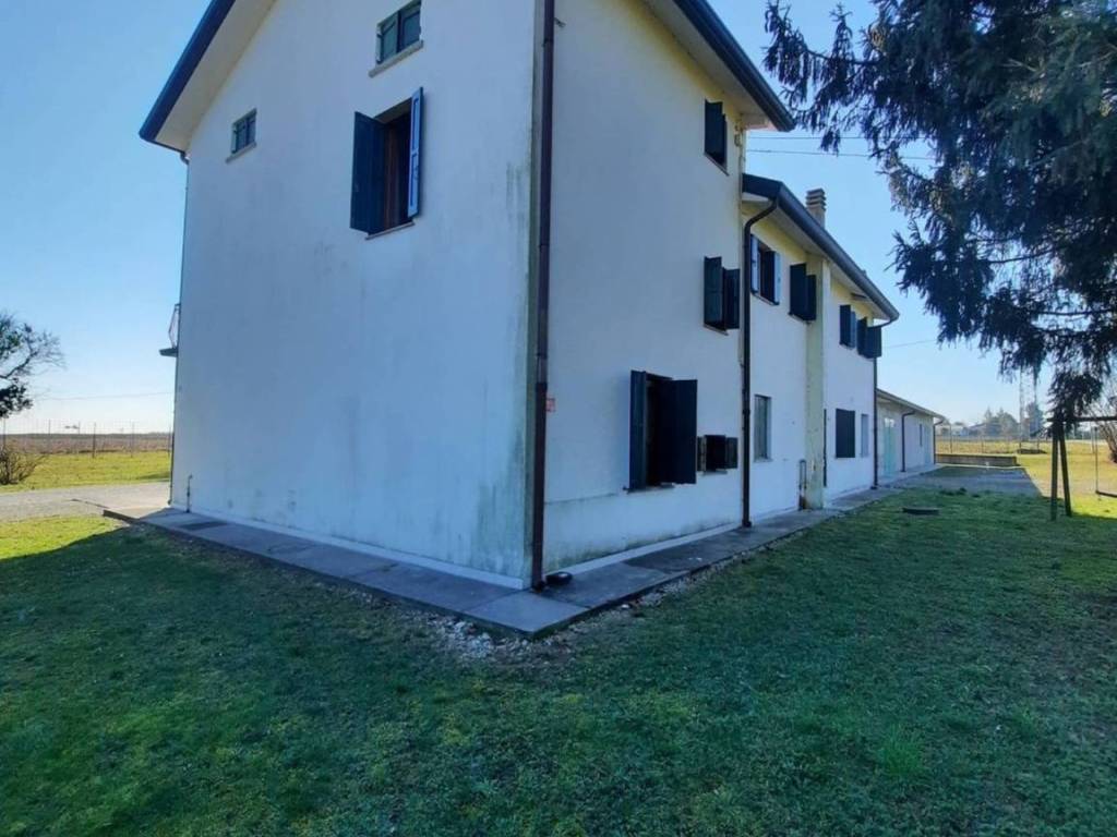 Villa a Maniago in Via Tesana Sud, 18 - Foto 3