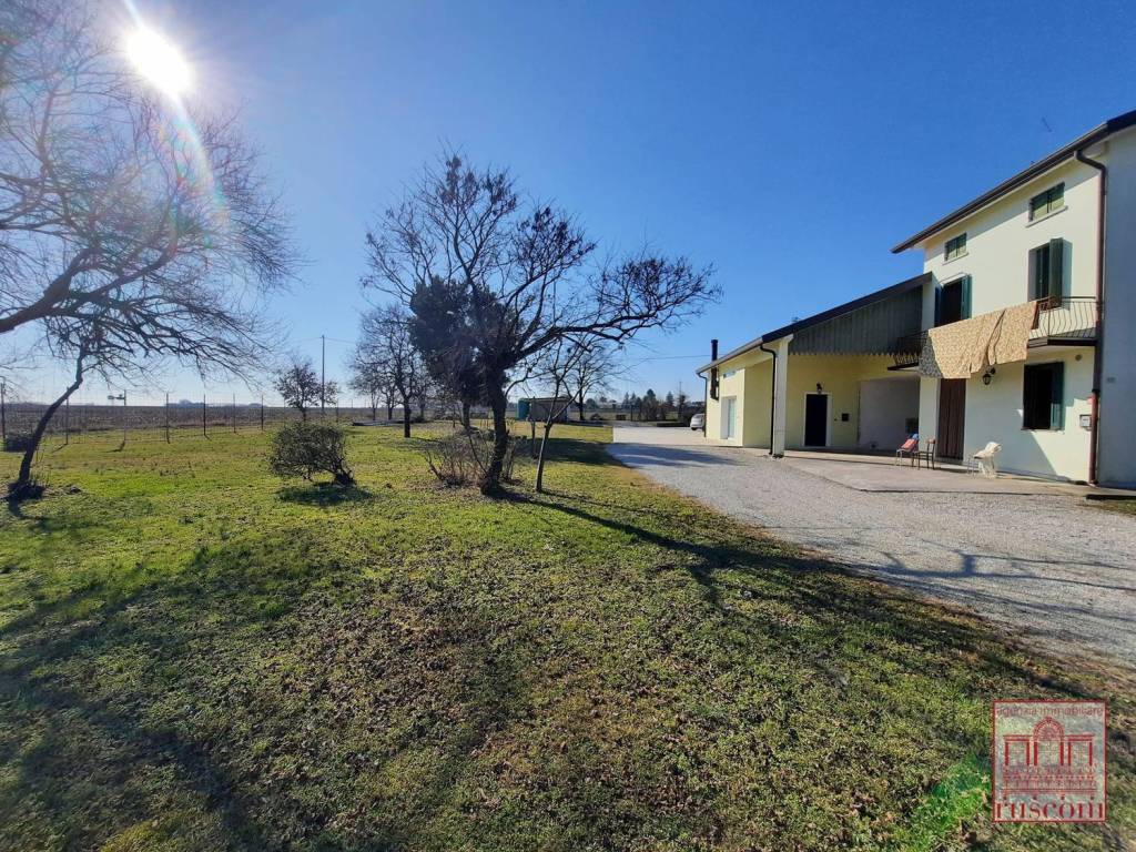 Villa a Maniago in Via Tesana Sud, 18 - Foto 4