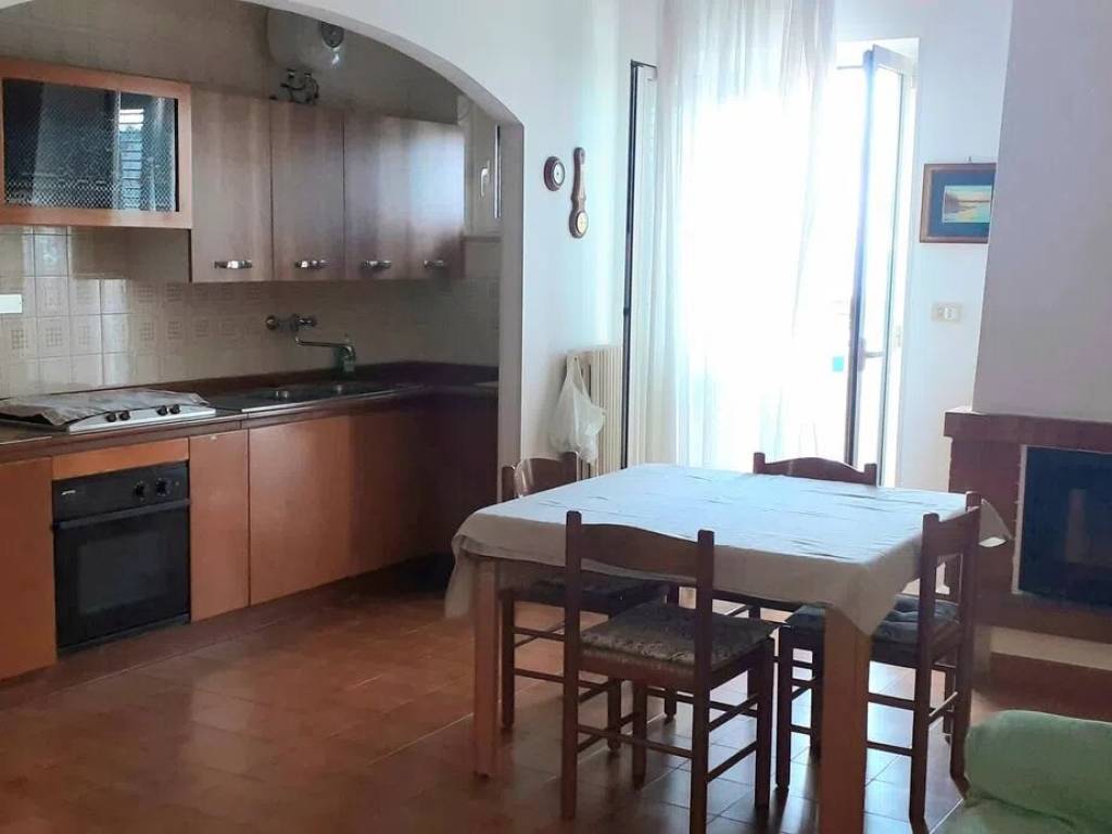 Appartamento a Vieste in Piazzale Aldo Moro, 36 - Foto 2
