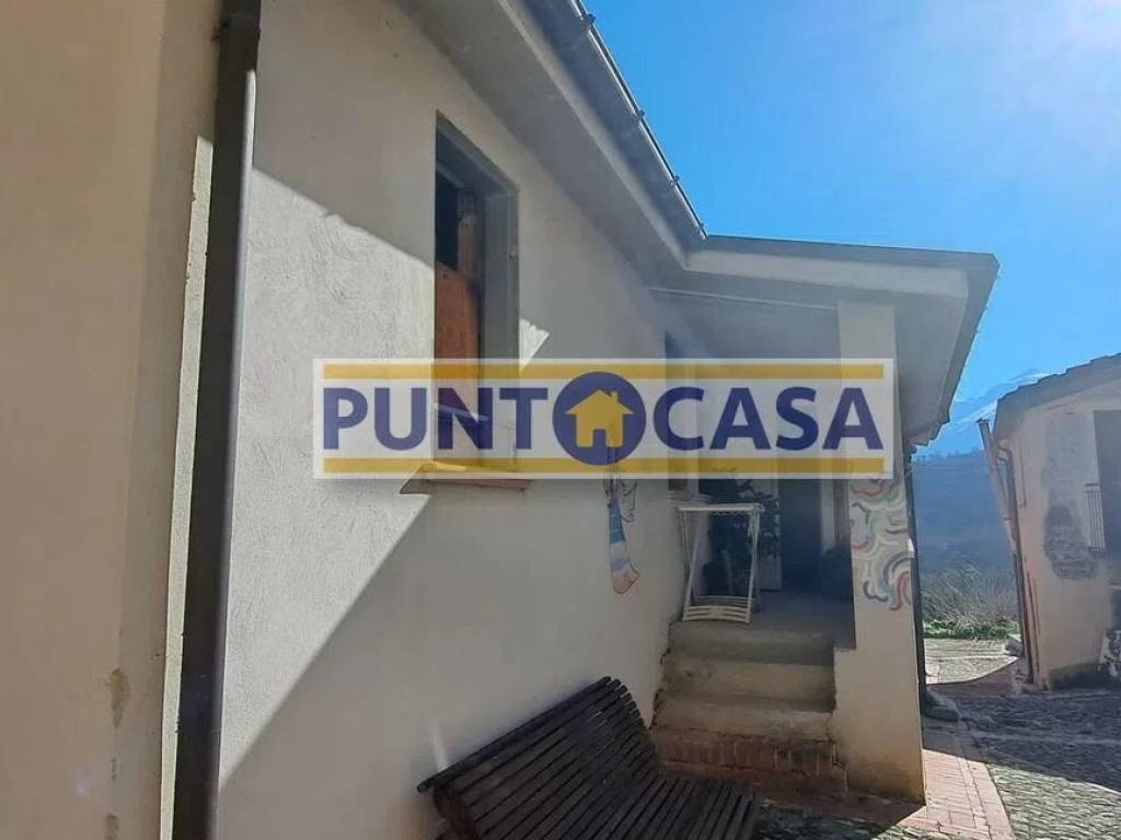 Villa a Tossicia in Pastino S.N.C. - Foto 4