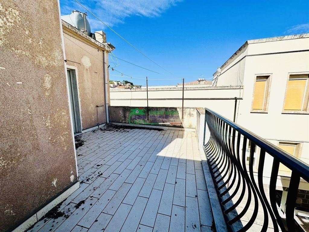 Casa indipendente a Giarratana in Via Tenente F. Azzaro - Foto 3