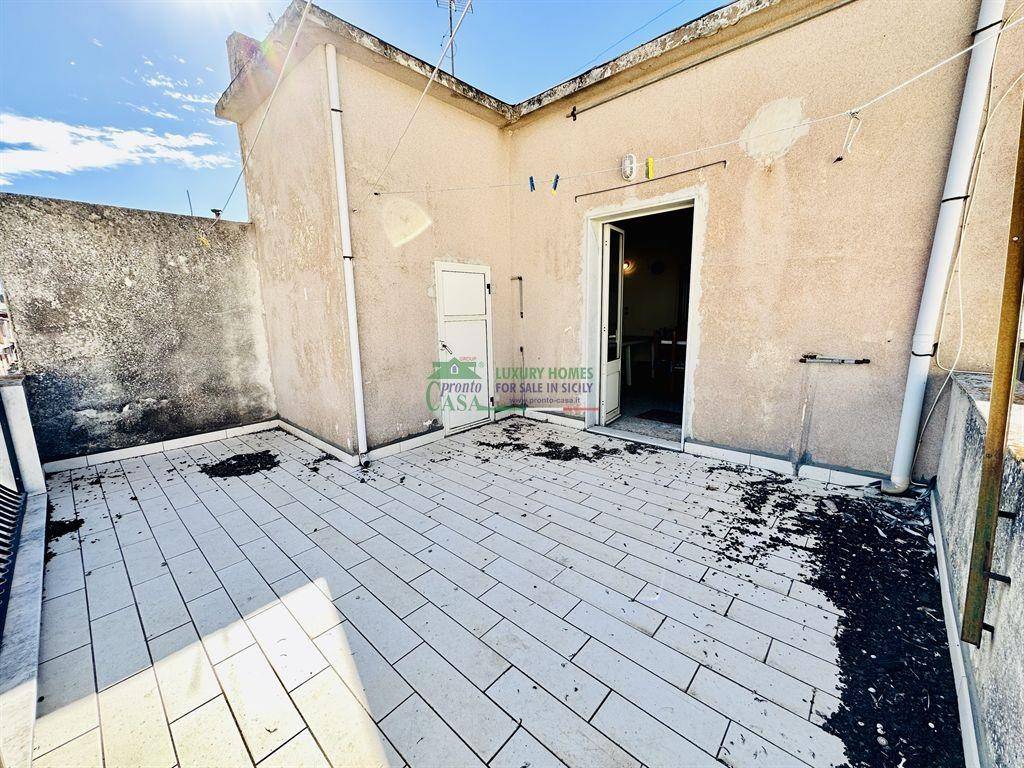 Casa indipendente a Giarratana in Via Tenente F. Azzaro - Foto 4