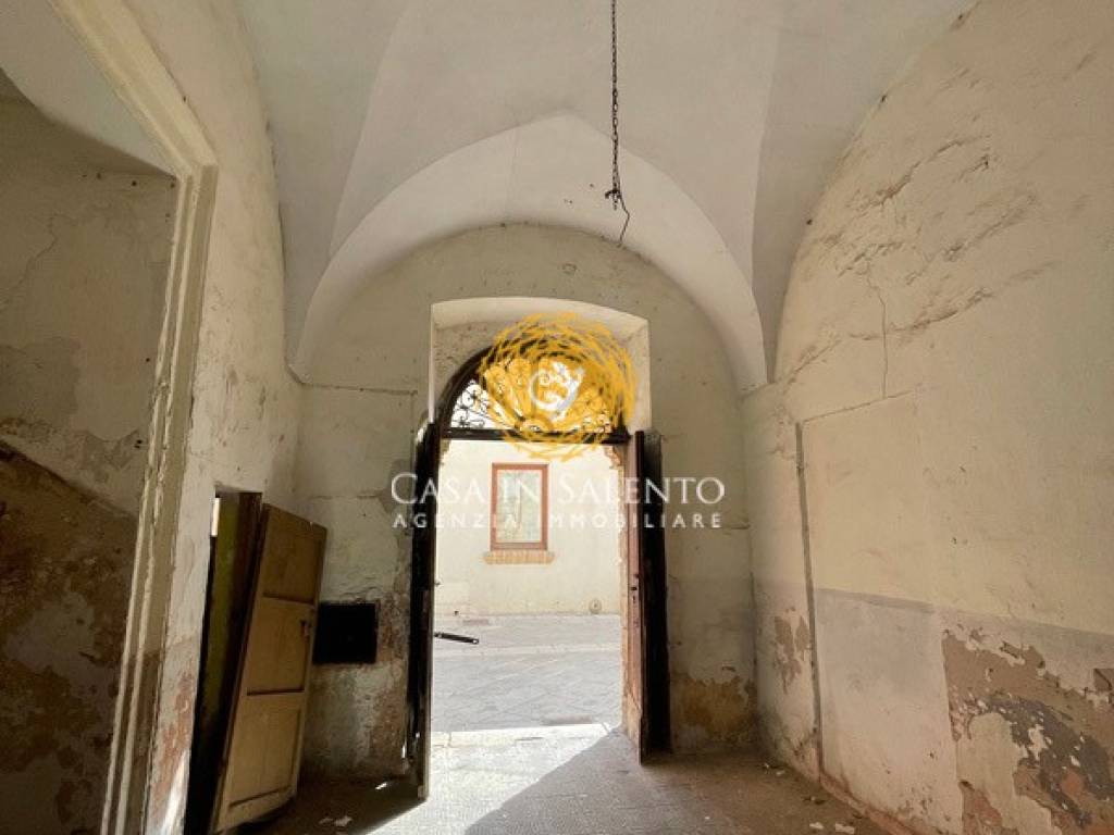 Palazzo / stabile a Presicce-acquarica in Via F. Fracasso, 5 - Foto 4