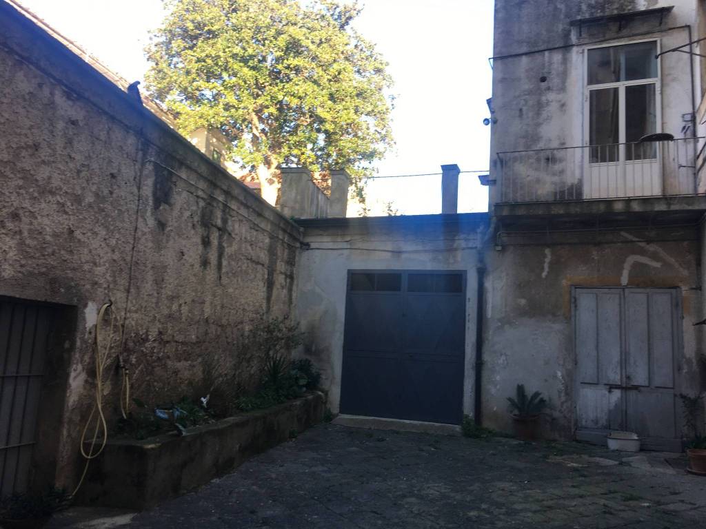 Palazzo / stabile a Caserta in Via Giulia, 5 - Foto 4