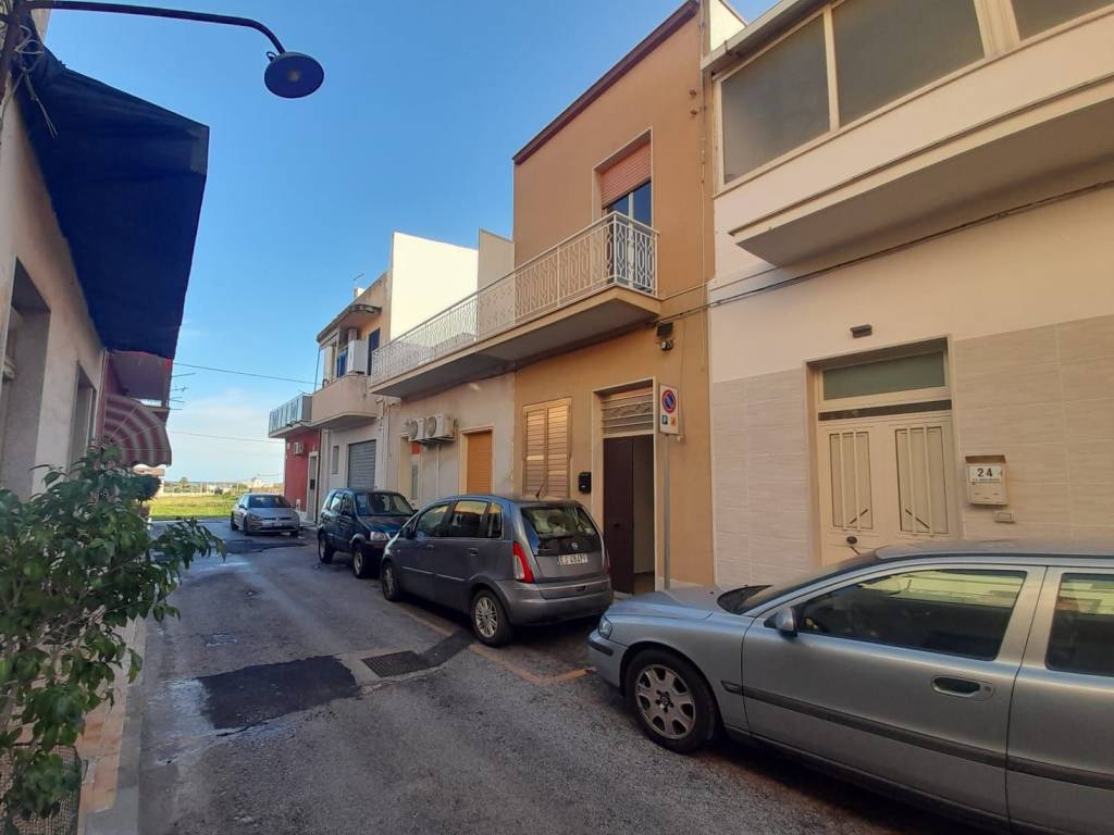 Casa indipendente a Avola in Via Montanara, 1 - Foto 2