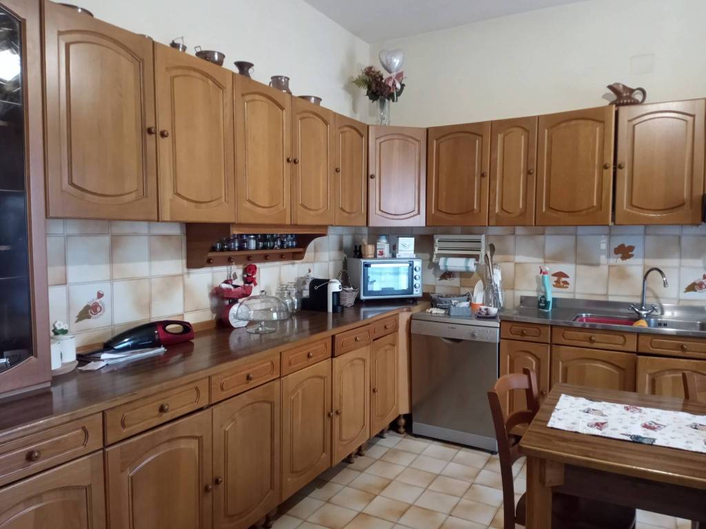 Villa a Cisterna di latina in Via Cesare Ottaviano Augusto - Foto 5