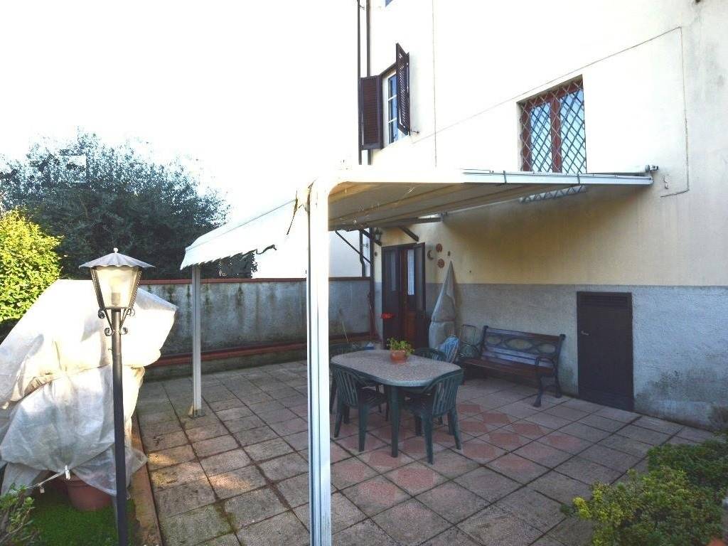 Casa indipendente a Lucca in Via dei Cucchi, - Foto 2