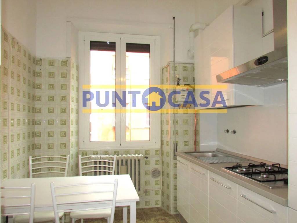 Appartamento a Teramo in Piazza Martiri Pennesi, 26 - Foto 4