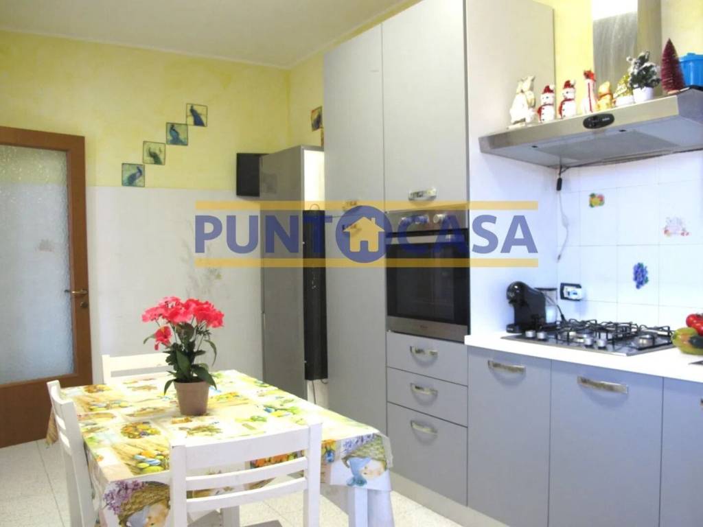 Appartamento a Teramo in Via Dante D'Ambrosio, 11 - Foto 5