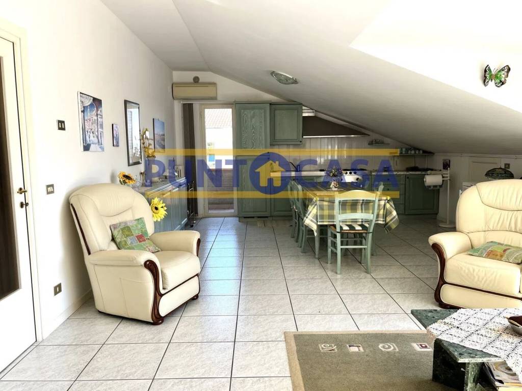 Appartamento a Bellante in Via Marco Biagi, 5 - Foto 2