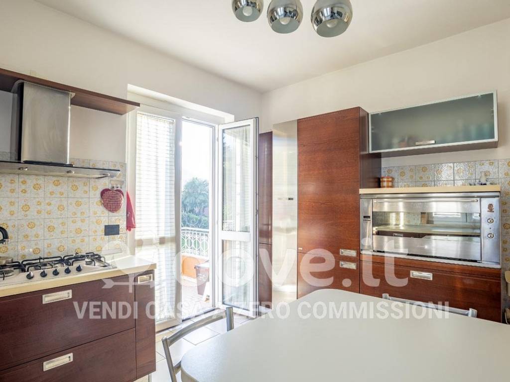 Appartamento a Brezzo di bedero in Via Baumgartner, 7 - Foto 5