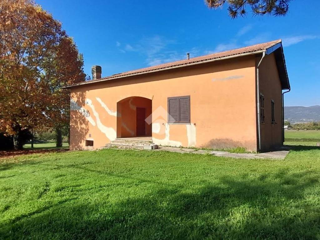 Villa a Vico nel lazio in Via Colle - Foto 2