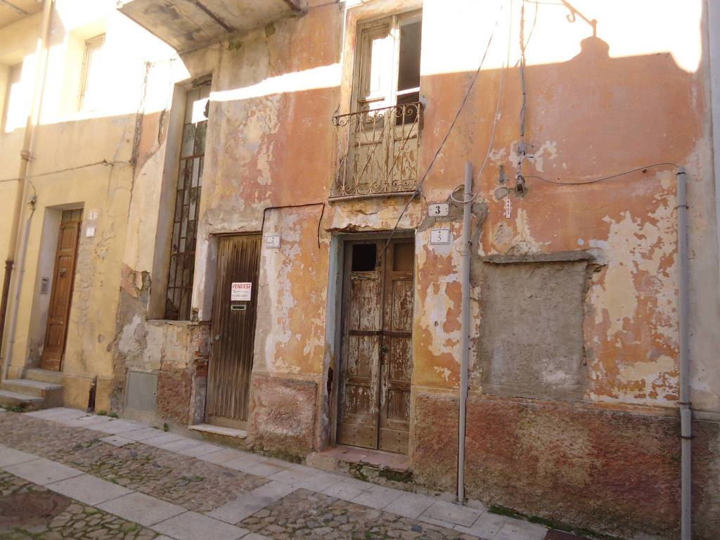 Palazzo / stabile a Nuoro in Via Giacomo Leopardi - Foto 4