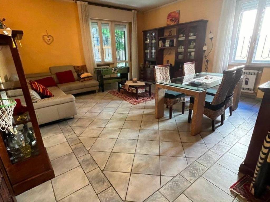 Appartamento a Modena in Via Vincenzo Bellini - Foto 4