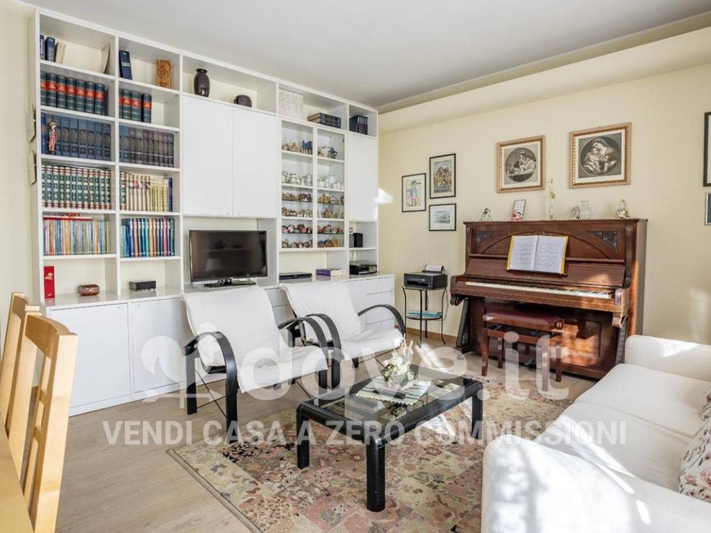 Appartamento a Luino in Via Forlanini, 3 - Foto 3