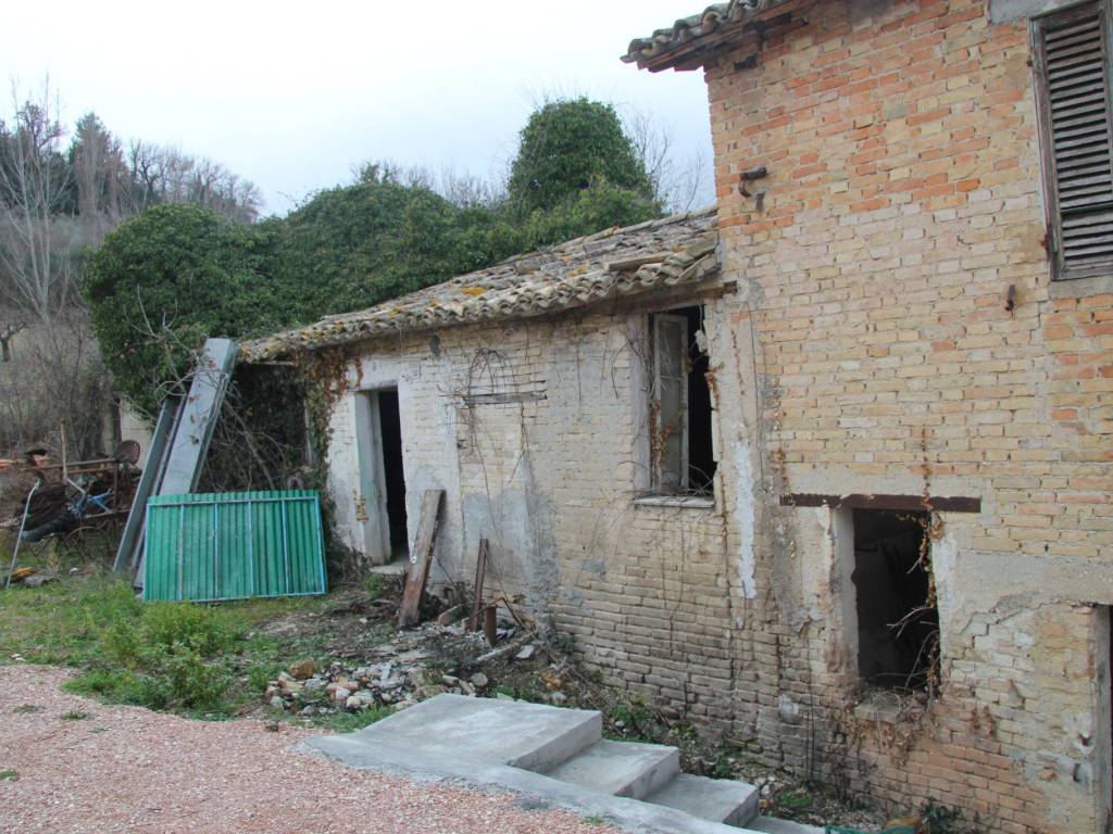 Rustico / casale a Spoleto in Frazione San Silvestro - Foto 3