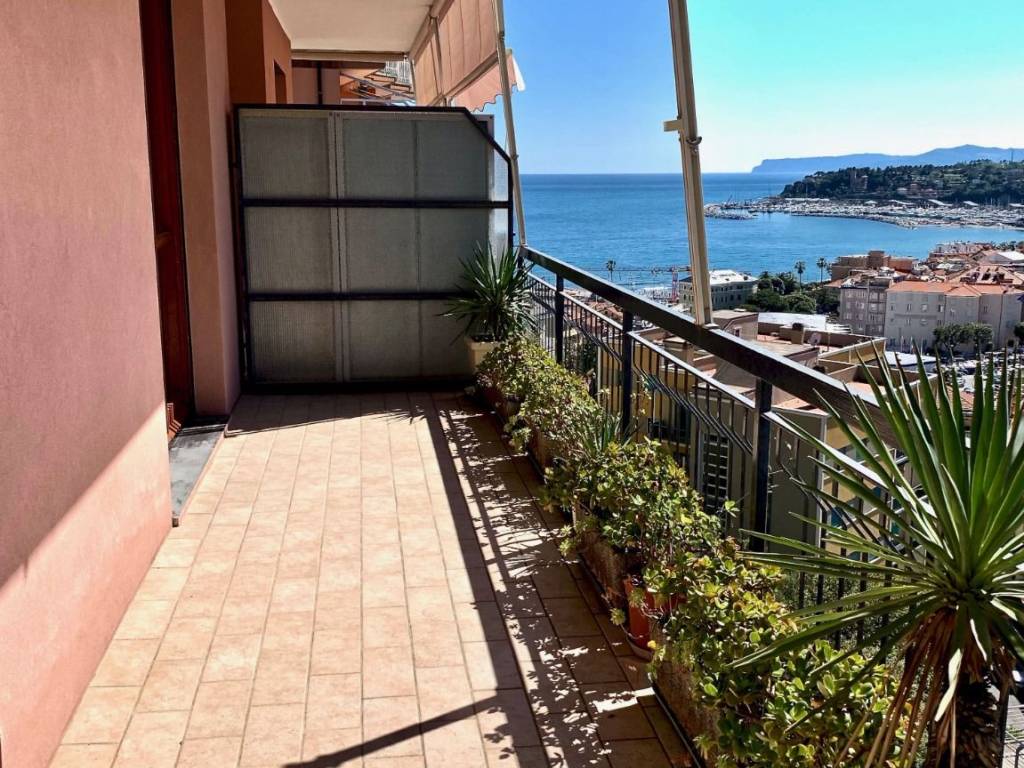 Appartamento a Varazze in Via giovane italia, 21 - Foto 5