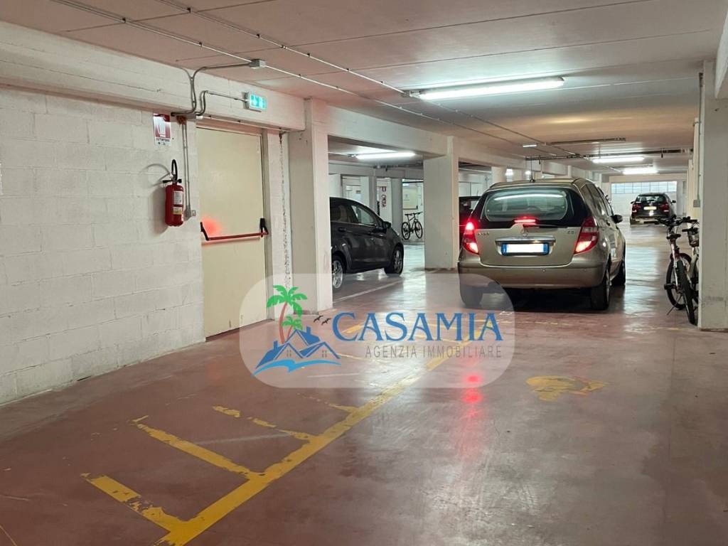 Box / garage a Grottammare in Via Giuseppe Parini - Foto 2