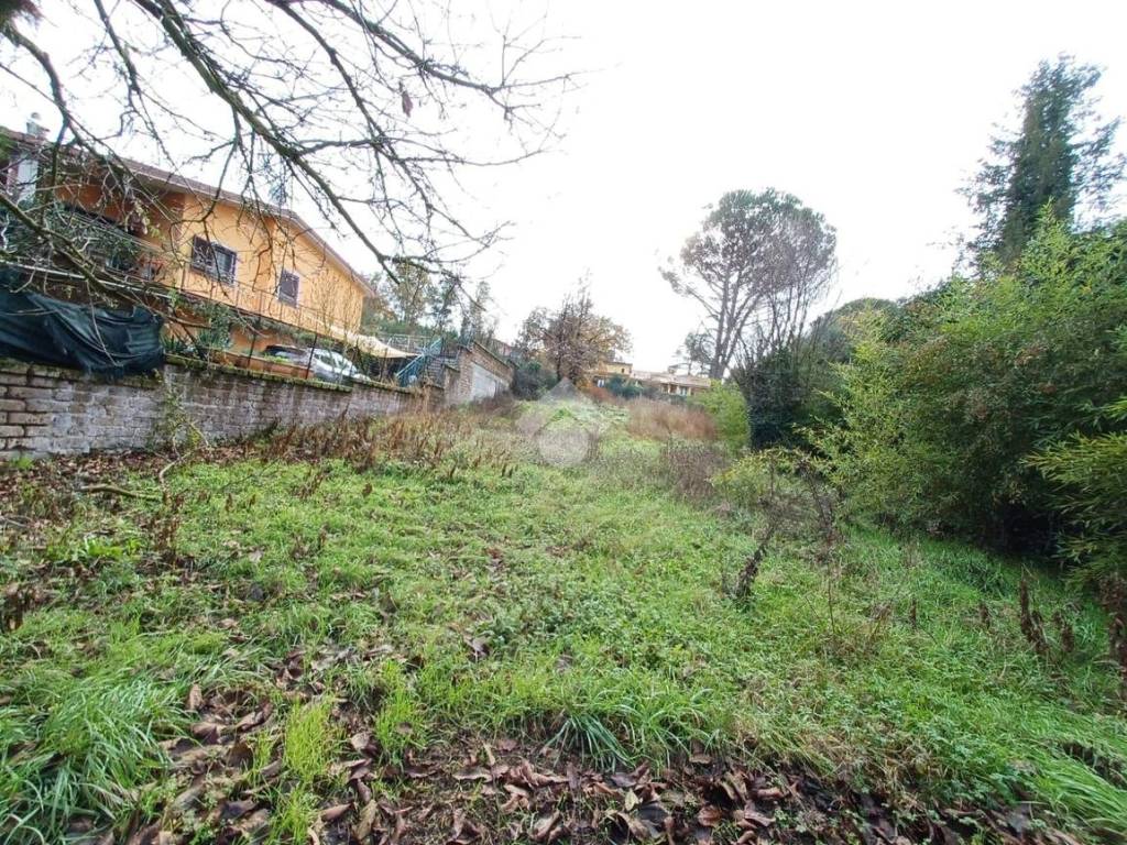 Terreno a Nepi in Via dei Pini - Foto 2