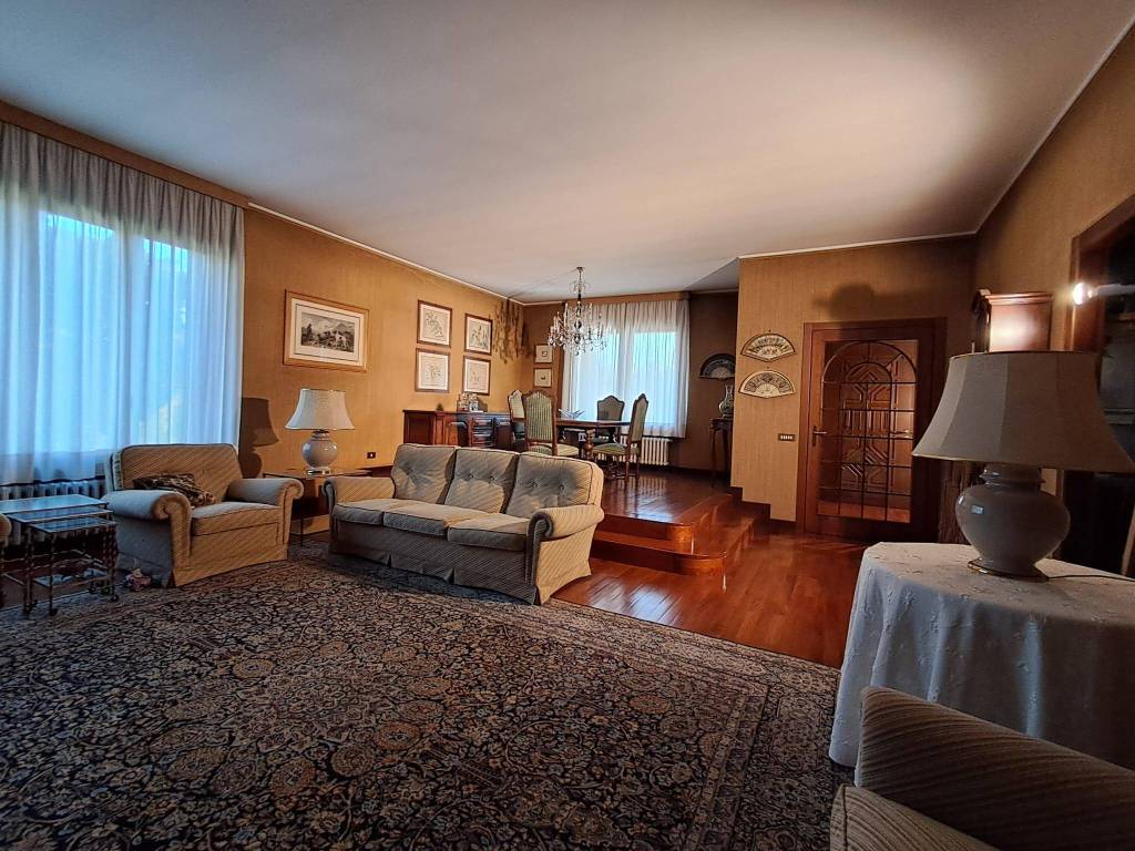 Villa a Samarate in Via Francesco Croci, 15 - Foto 3