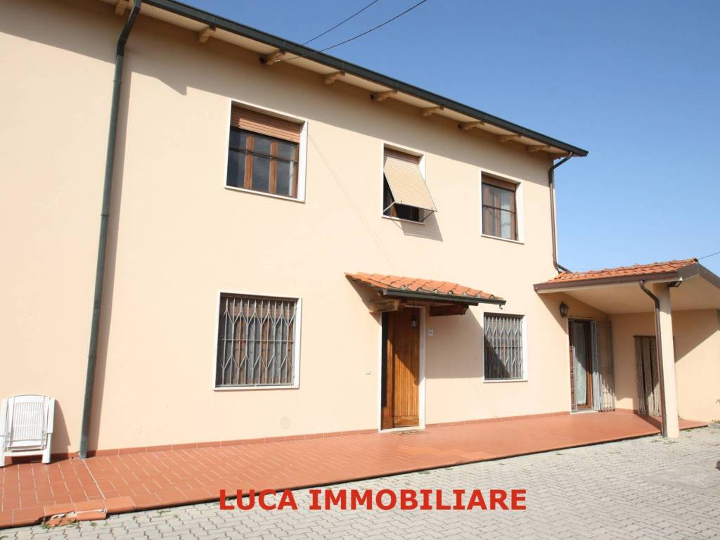 Casa indipendente a Altopascio in Via del Bozzo alla Rena, 65 - Foto 2