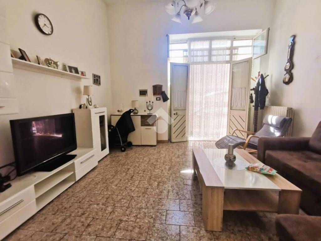 Casa indipendente a Latiano in Via Carlo Decroix, 198 - Foto 3