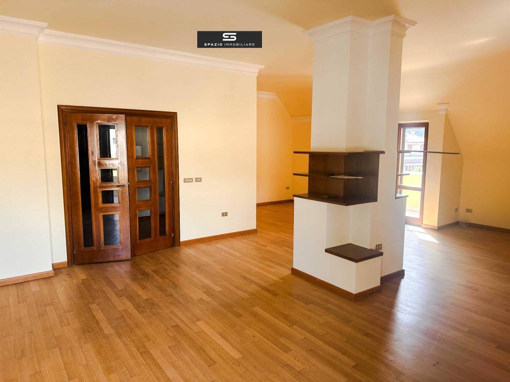 Attico / mansarda a Teramo in Piazza Giuseppe Verdi, 10 - Foto 2