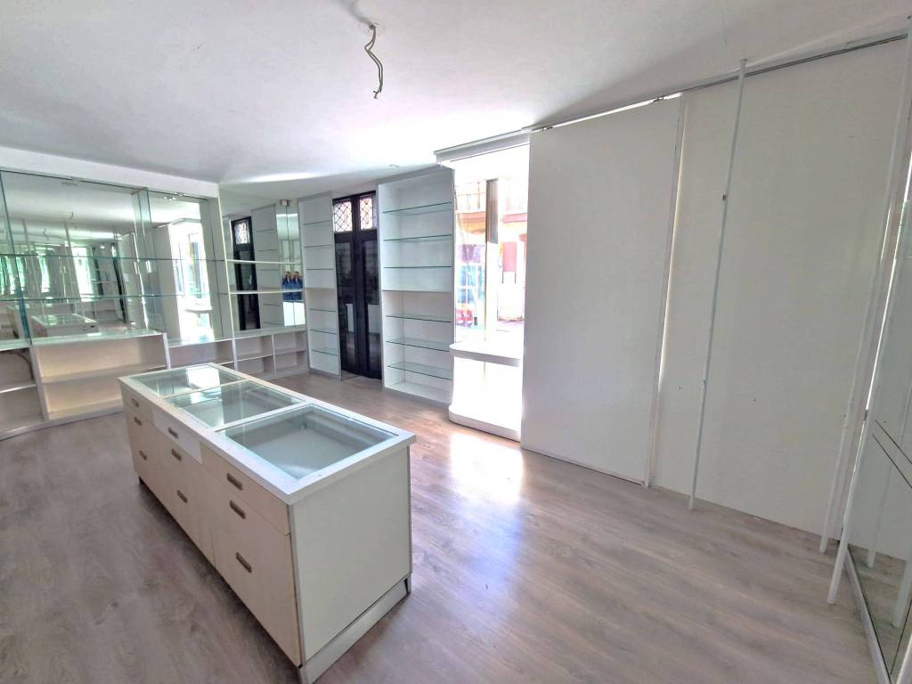 Immobile a Leinì in Via Carlo Alberto, 53 - Foto 2