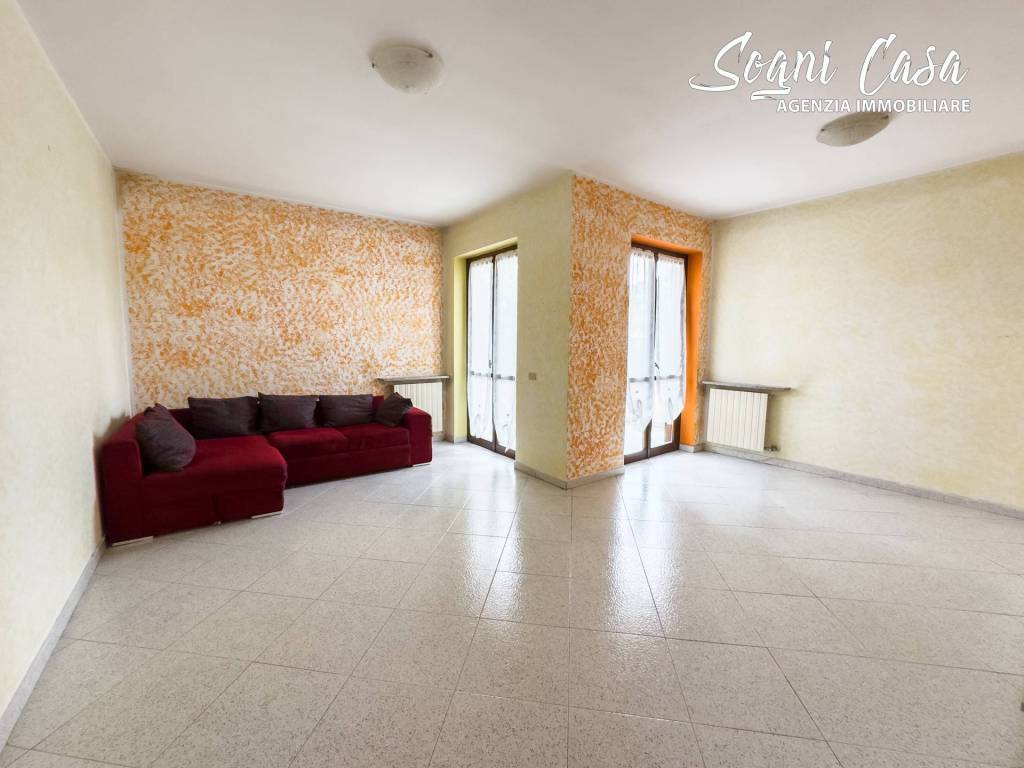 Appartamento a Oleggio in Via Roma - Foto 2