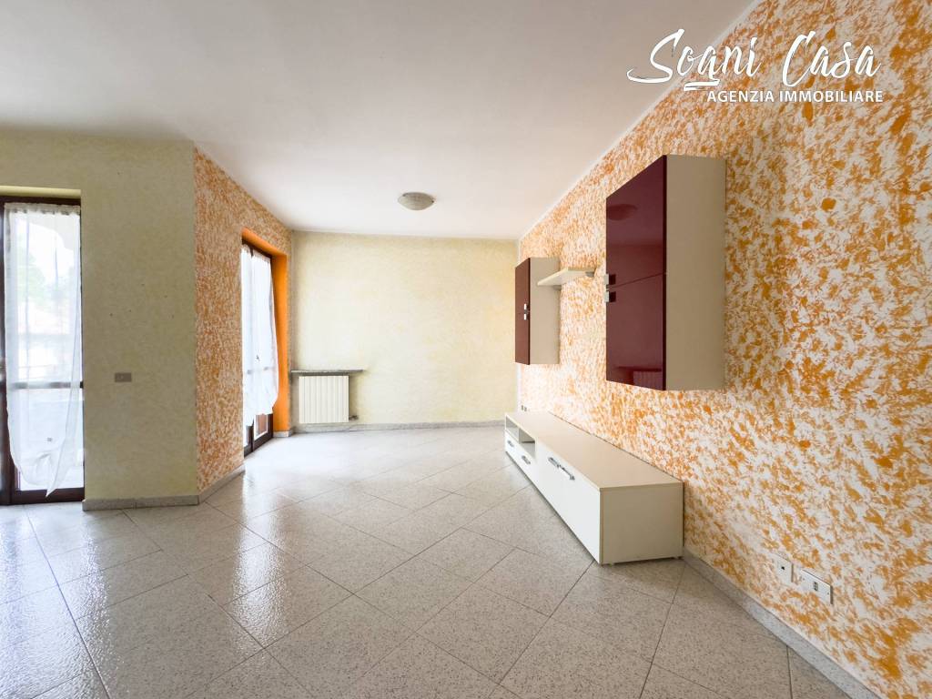 Appartamento a Oleggio in Via Roma - Foto 3