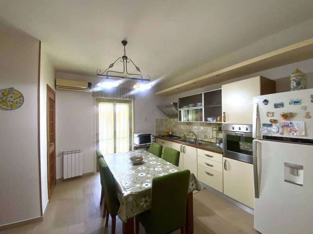 Appartamento a Carlentini in Via Del Mare - Foto 4