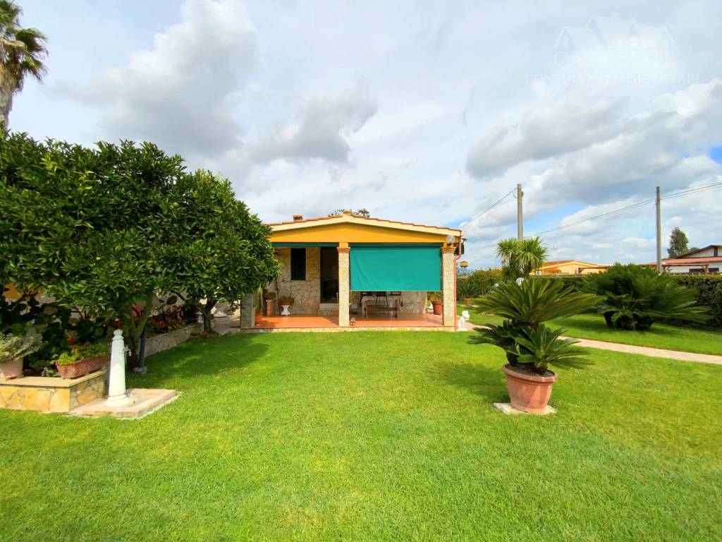 Villa a Aprilia in Via Portatore, 38 - Foto 5